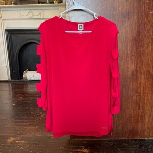 Women’s red top